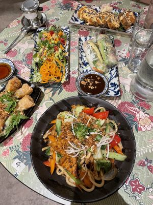 3 Starters 1 main dish & 1 crunchy sushi roll 😍 at Chay Vegan Asian Kitchen in Hamburg