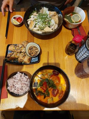 Monk soup, bouddha rolls and golden soup at Chay Vegan Asian Kitchen in Hamburg