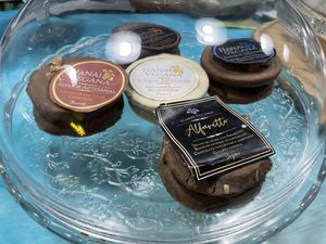 Alfajores veganos at Cala Vegana in Menorca