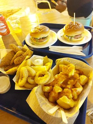Burger + Tapas (Veg Pollo, Veg Calamari) at Cala Vegana in Menorca