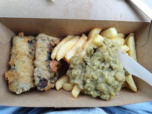 Tofish, chips and mushy peas was £13 😬 at The Real Food Cafe in Tyndrum