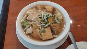 pho noodle soup at Thuyen Vien in Anaheim