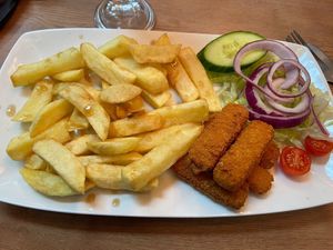 Vegan fish finger meal at Barnacles in Llandudno