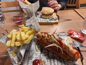 Excellent chippy with a whole Vegan menu! The hot dog was moving mountains and delicious, several burgers to choose from, this one is the Quorn buttermilk chic*en. Really great! at Barnacles in Llandudno
