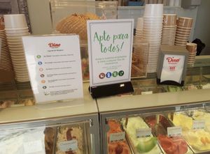mayoría de helados aptos para veganos o personas intolerantes a algunas cosas  at Gelati Dino in Sitges