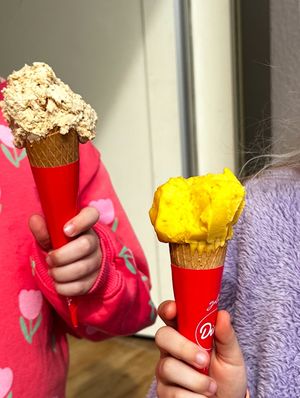  at Gelati Dino in Sitges