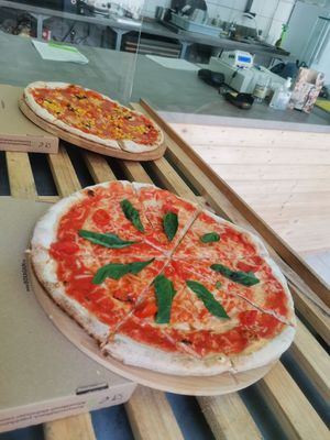 Pizza at GreenGorilla in Budapest