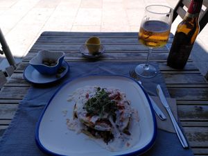Vegan enchiladas with beer and olives (14.40€) at La Hormiga in Pontevedra
