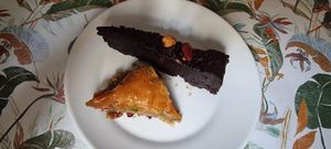 Vegan brownie and baklava (I cut these in half to sharie so portions are quite generous) at Bliski Wschód in Warsaw