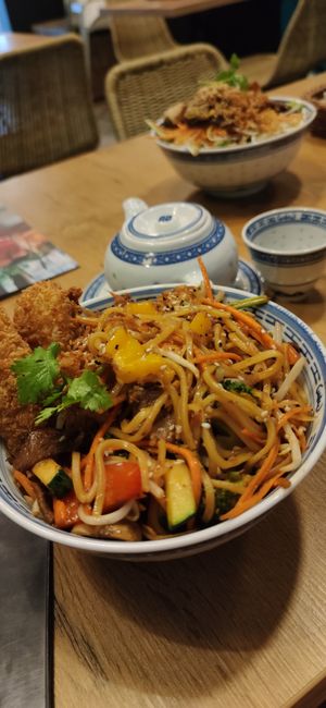 Teriyaki 🍜noodles at La Vegana in Warsaw