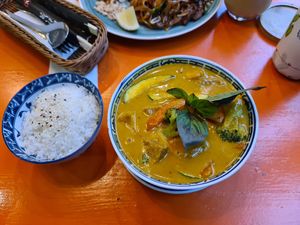 Curry at La Vegana in Warsaw