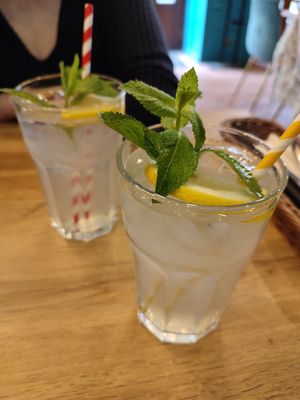  at La Vegana in Warsaw