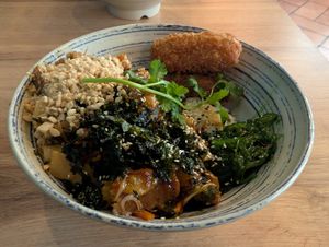 Delicious seitan lemongrass and ginger dish with rice at La Vegana in Warsaw