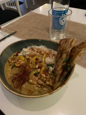 Thai with peanut butter. 🥜 at Nao Vegan Cafe & Bar in Hamburg