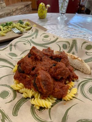 Spaghetti & meatballs at Dan d'Lion Eatery in Hungry Horse