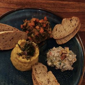 Neuer türkischer Vorspeisenteller at Pfannenzauber in Aachen