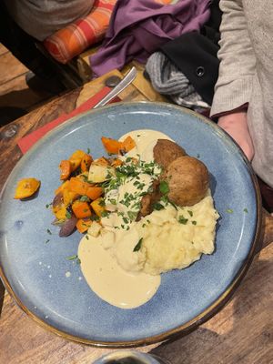 Meatballs with veggies   at Pfannenzauber in Aachen