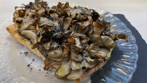 Gírgola en pa de vidre  at Cantina Lab in Barcelona