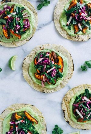 Tacos with a bed of avocado 🥑 (from social media) at Paladar da Alma in Porto