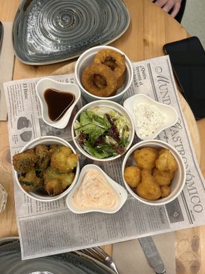 Mix of veggies with sauces  at Foodis in Sant Just Desvern