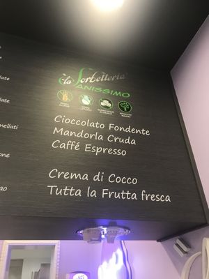 vegan offer at La Sorbetteria Castiglione in Bologna