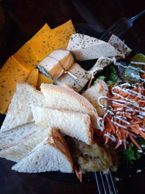 Cheese Platter at Moon and Sons in Caen