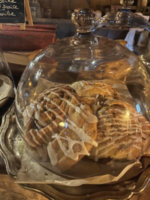 Cake  at Moon and Sons in Caen