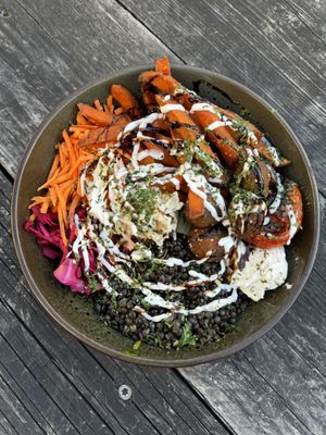 Great salad bowl  at Moon and Sons in Caen