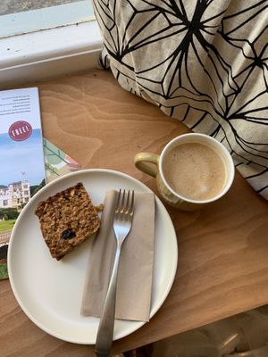 Flapjack & coffee at The Blonde Beet in Stamford