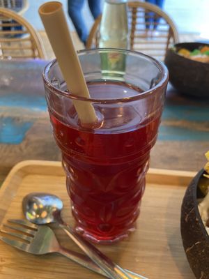 Homemade tea  at Surfside Poké in Mons