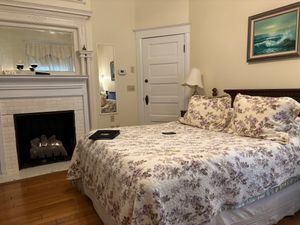 Magnolia Suite, with working gas fire place, much cozy  at Friendly City Inn in Harrisonburg