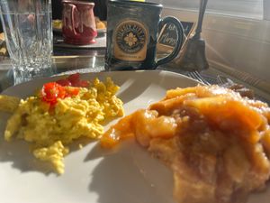 Vegan breakfast of just egg and French toast with apples at Friendly City Inn in Harrisonburg