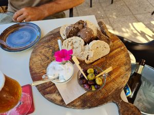 Vegan aioli at Organic in Mallorca