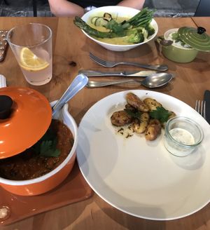 Green curry and chickpea stew   at De Garage in Kortrijk