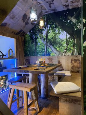 Upside plant   at Moana Pokebowls in Bruges