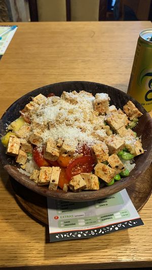   at Moana Pokebowls in Bruges