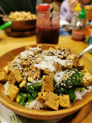  at Moana Pokebowls in Bruges