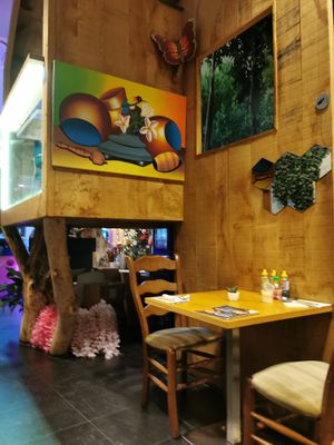  at Moana Pokebowls in Bruges