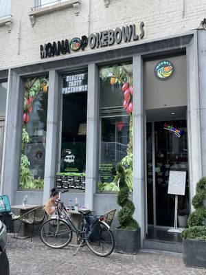   at Moana Pokebowls in Bruges