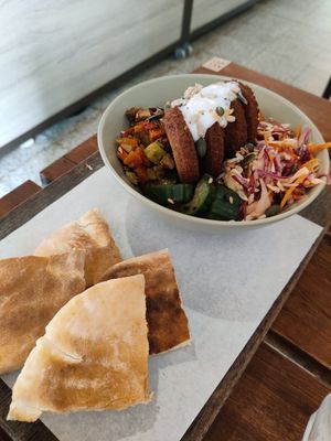 Falafel with pita at Esquina in Lanzarote