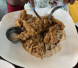 Chickn n waffles at Mo' Brunch + Brews in Houston