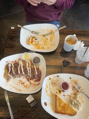 Food coma 😋  at Mo' Brunch + Brews in Houston