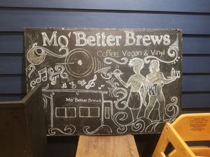 Cool vibes at Mo' Brunch + Brews in Houston