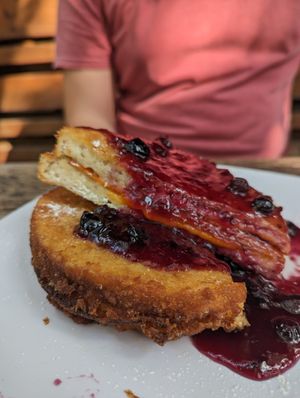 The Motown monte at Mo' Brunch + Brews in Houston