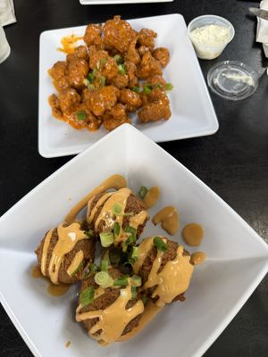 Boudain Rolls 7/10 & Cauliwings 10/10  at Mo' Brunch + Brews in Houston