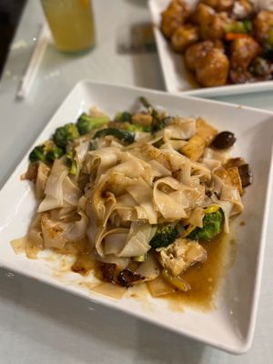 Chow fun at Golden Saigon in Aurora