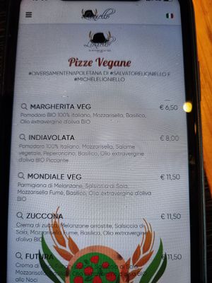 4 veg pizzas 🍕 at Pizzeria da Lioniello in Succivo