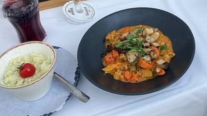 vegan curry with cauliflower rice (low carb) at Schlosskeller in Bad Hindelang