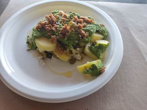 Potato salad with pesto and vegan tuna at Veganitzat in Corca