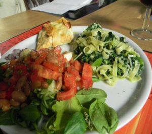 Piatto unico vegetarien at Brac Libreria di Arte Contemporanea in Florence